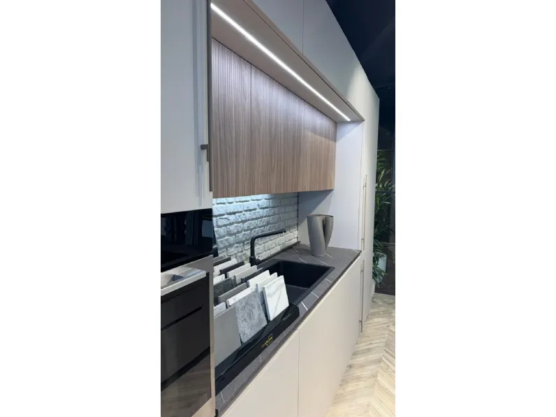 Cucina a PREZZI OUTLET in laminato materico Stosa -40%