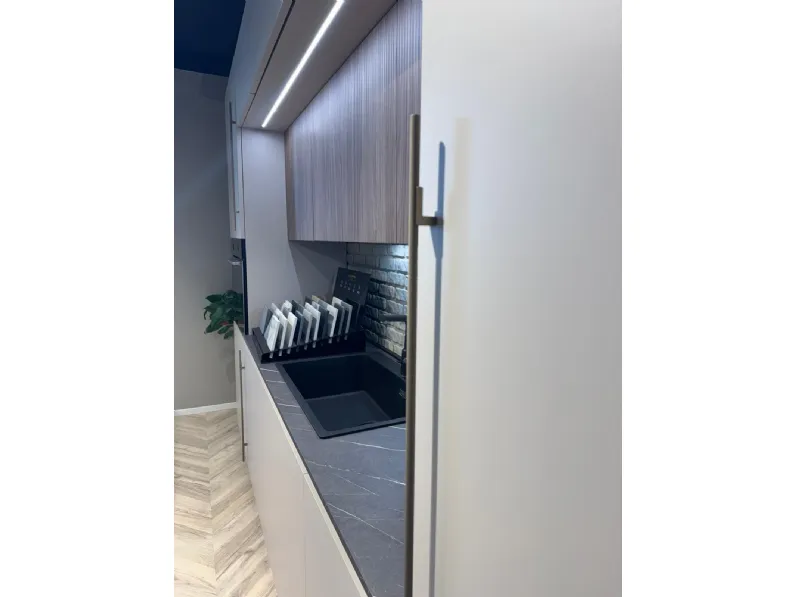 Cucina a PREZZI OUTLET in laminato materico Stosa -40%