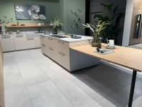 Cucina con isola in melaminico a prezzo scontato 51%