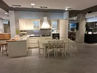 Cucina modello Pavese di Veneta Cucine classica altri colori Veneta Cucine con penisola scontata 50%