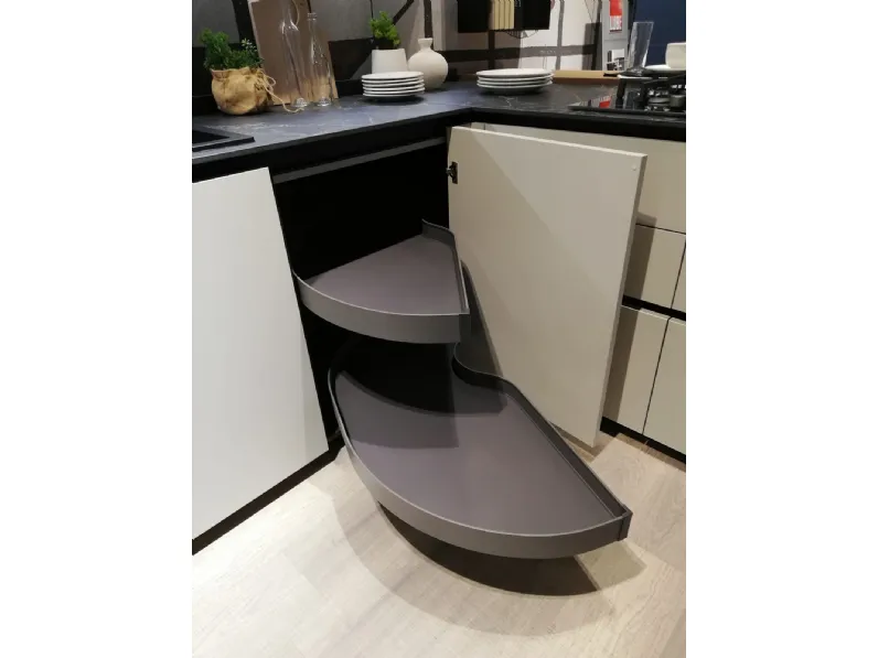 Cucina altri colori moderna con penisola Immagina wood Lube cucine a soli 12950 Euro