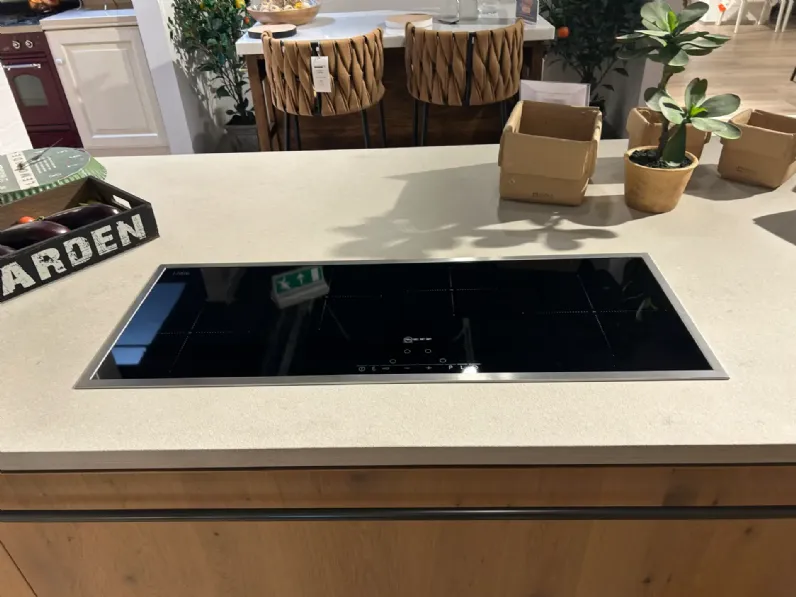 Cucina a prezzo scontato con penisola industriale Diesel Scavolini