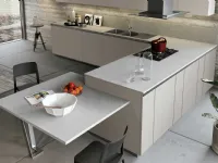 Cucina con penisola in laminato materico a prezzo scontato 36%