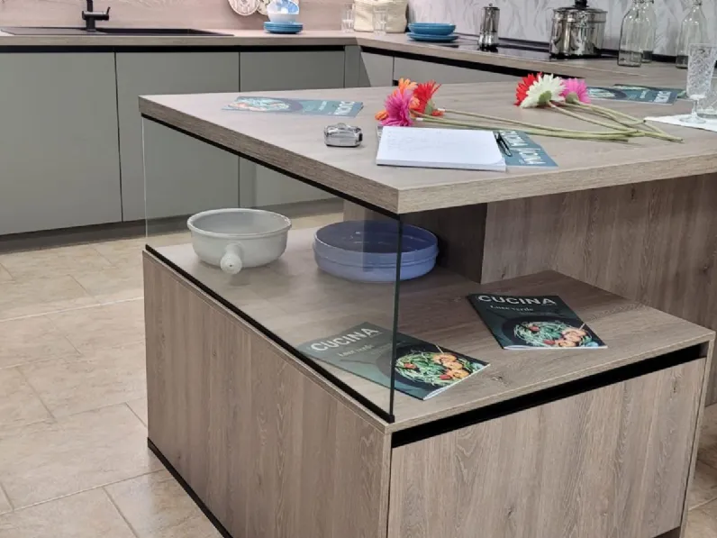 Cucina grigia moderna con penisola Touch Nobilia in offerta