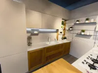Cucina Milano americana rovere chiaro Veneta Cucine con penisola scontata 53%
