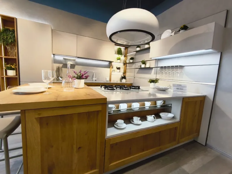 Cucina Milano americana rovere chiaro Veneta Cucine con penisola scontata 53%