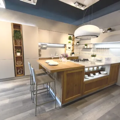 Cucina Milano americana rovere chiaro Veneta Cucine con penisola scontata 53%