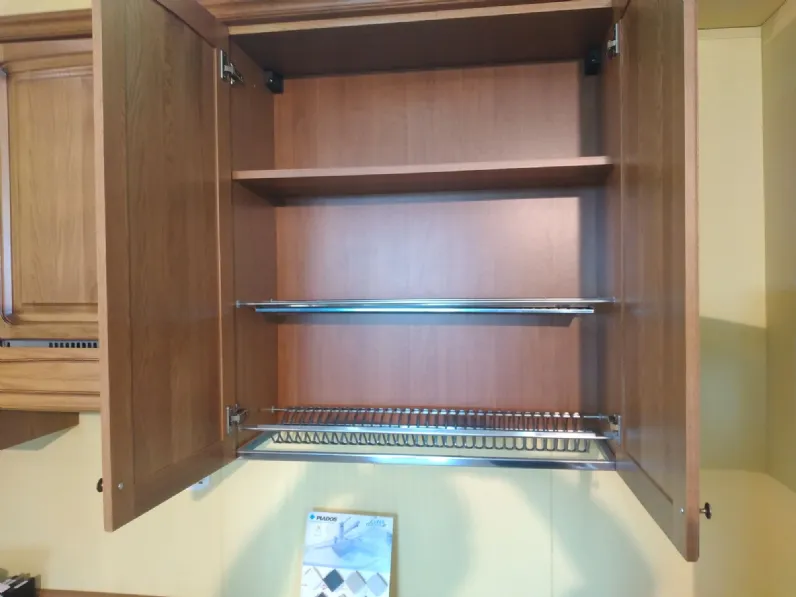 Cucina a prezzo ribassato lineare country Uefa Artigianale