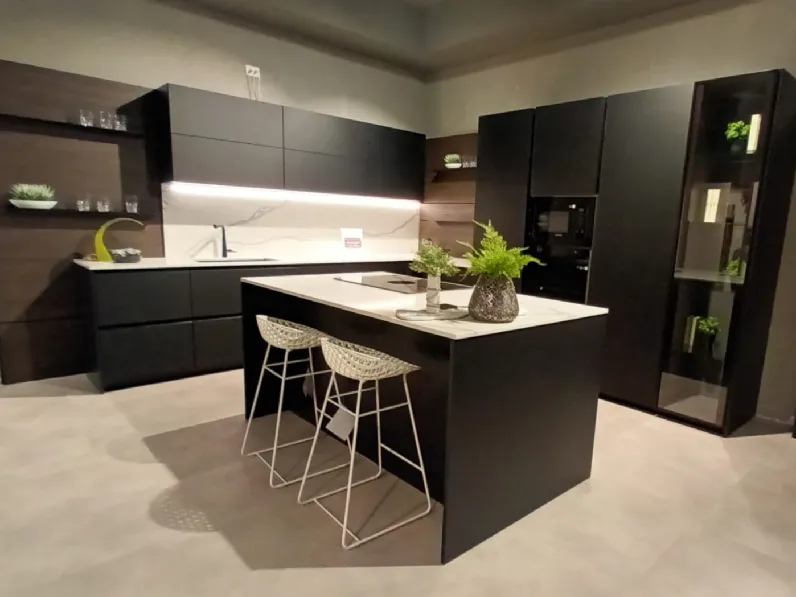 Cucina con isola in vetro altri colori Cucina glass a prezzo ribassato