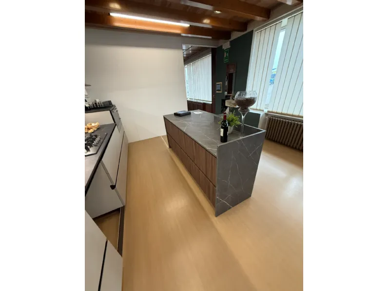 Cucina con isola moderna bianca Home cucine Cucina silver a soli 7500 Euro