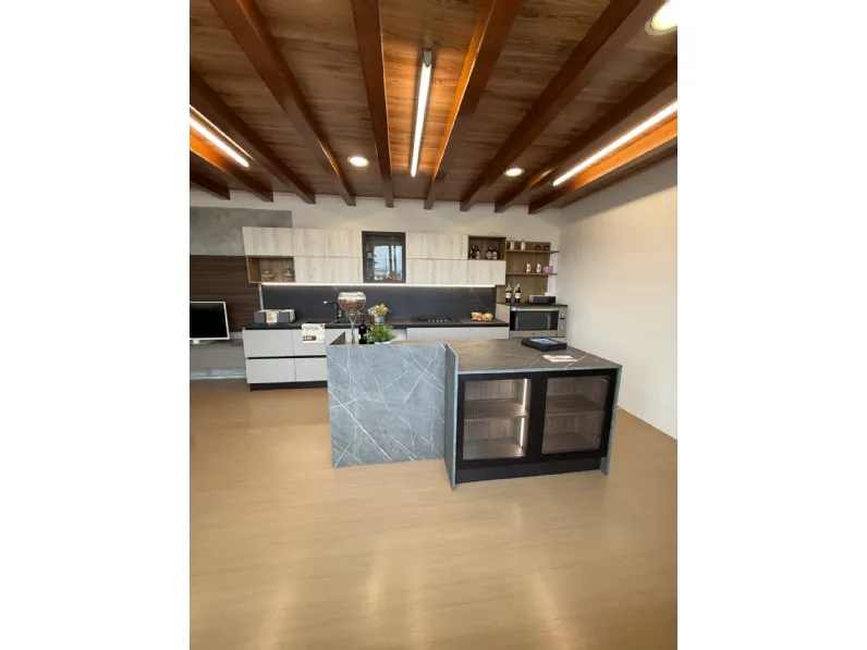 Cucina con isola moderna bianca Home cucine Cucina silver a soli 7500 Euro