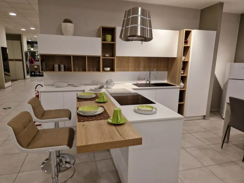 Cucina bianca design con penisola Time 1 Gentili group in Offerta Outlet