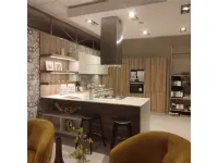 Cucina Look moderna altri colori Snaidero con penisola scontata 50%