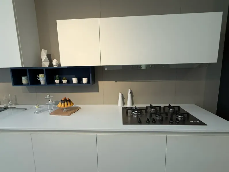 Cucina Materia moderna bianca Doimo cucine lineare scontata 50%