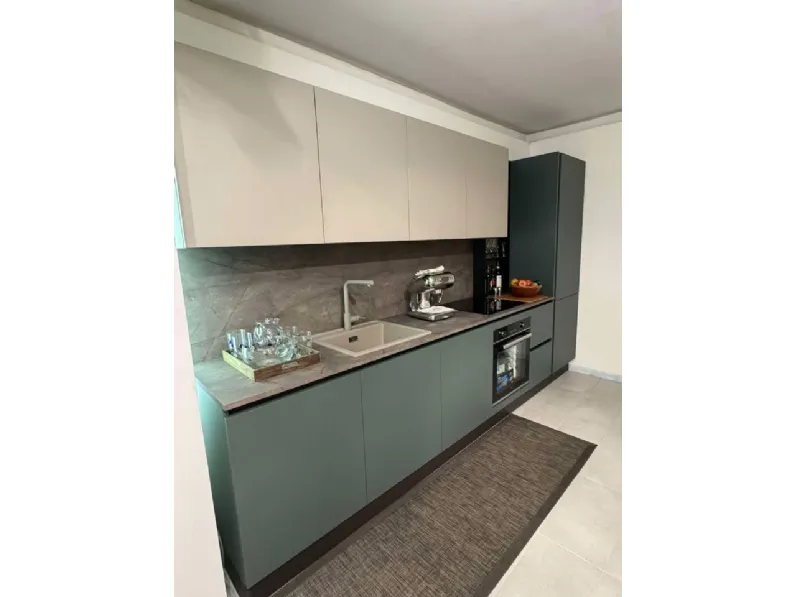 Cucina altri colori moderna lineare Azimut Essebi a soli 7000€