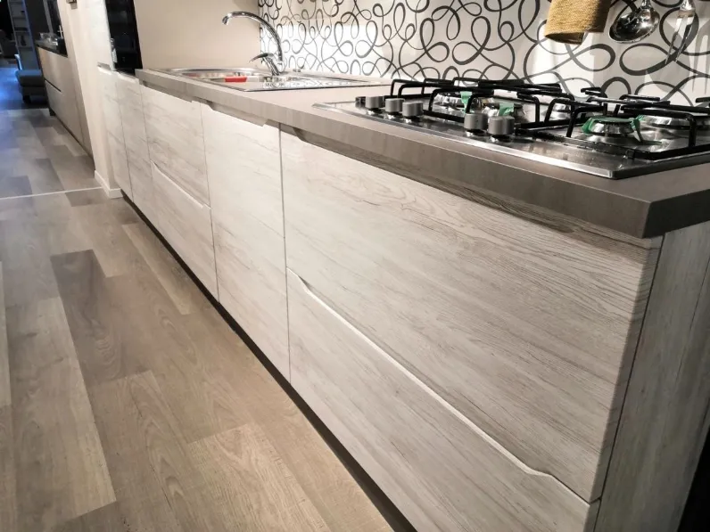 Cucina Evo cucine moderna lineare rovere chiaro in laminato materico Korinna