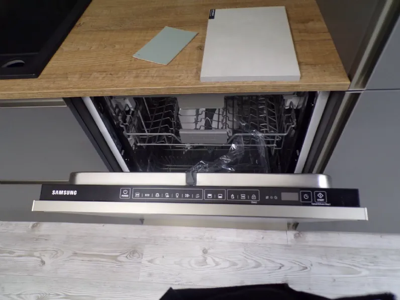 Cucina grigia design con isola Modula con isola Febal a soli 7990 Euro