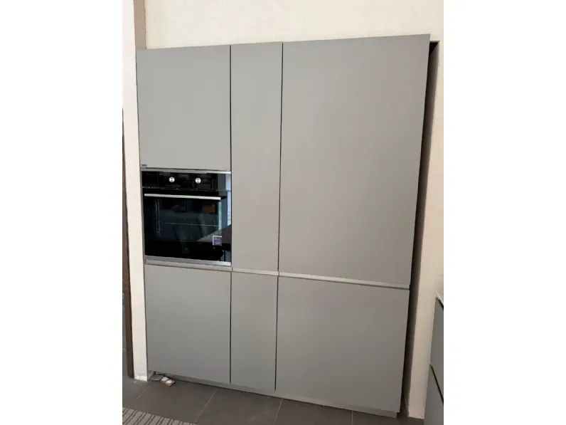 Cucina Folio design grigia Snaidero lineare scontata 30%