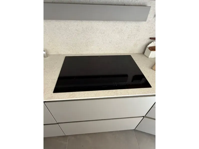 Cucina Folio design grigia Snaidero lineare scontata 30%