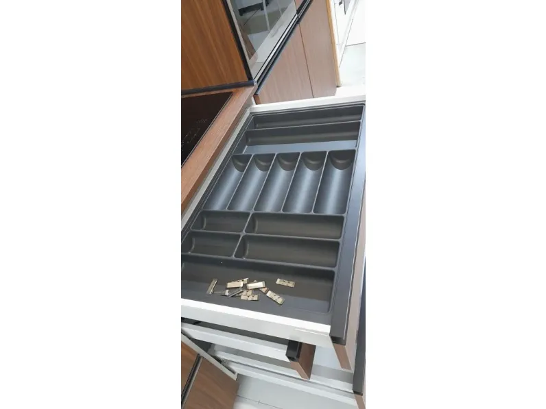 Cucina a prezzo scontato lineare moderna Nexus tabacco Giannei
