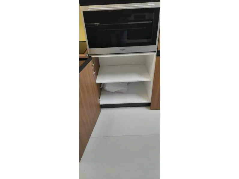 Cucina a prezzo scontato lineare moderna Nexus tabacco Giannei