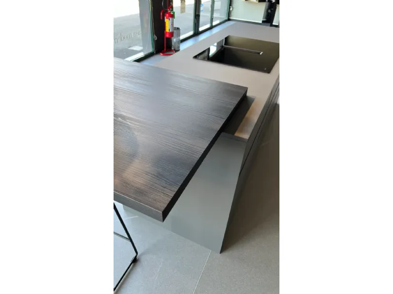 Cucina grigia design con isola Cucina tratto  Meson's cucine a soli 11680 Euro