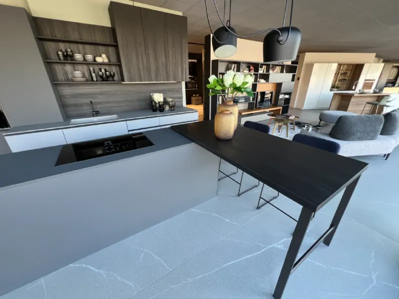 Cucina grigia design con isola Cucina tratto  Meson's cucine a soli 11680 Euro
