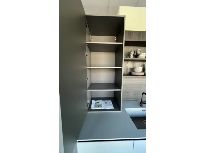 Cucina grigia design con isola Cucina tratto  Meson's cucine a soli 11680 Euro
