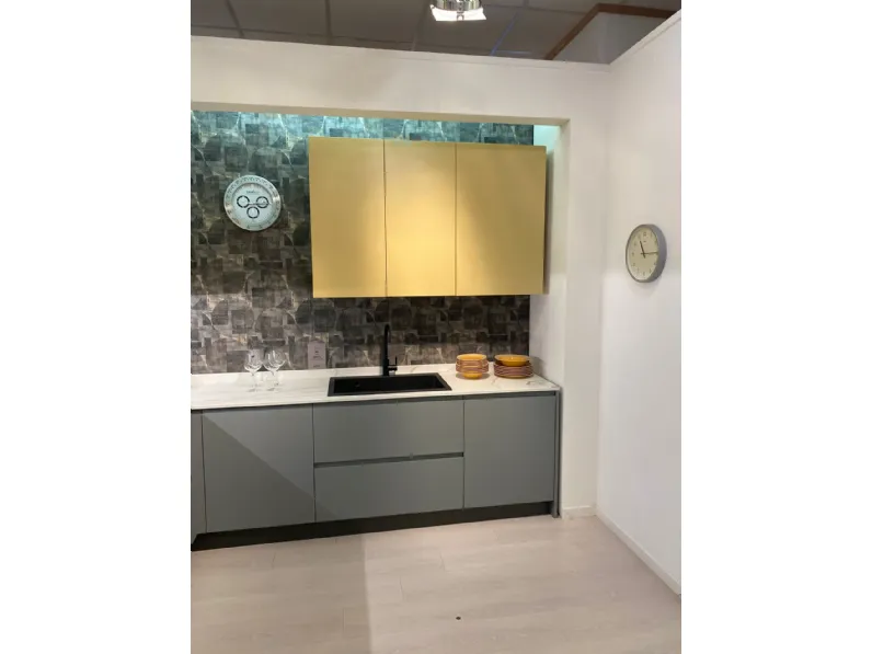 Cucina Arrex moderna ad angolo grigia in laccata opaco Gea
