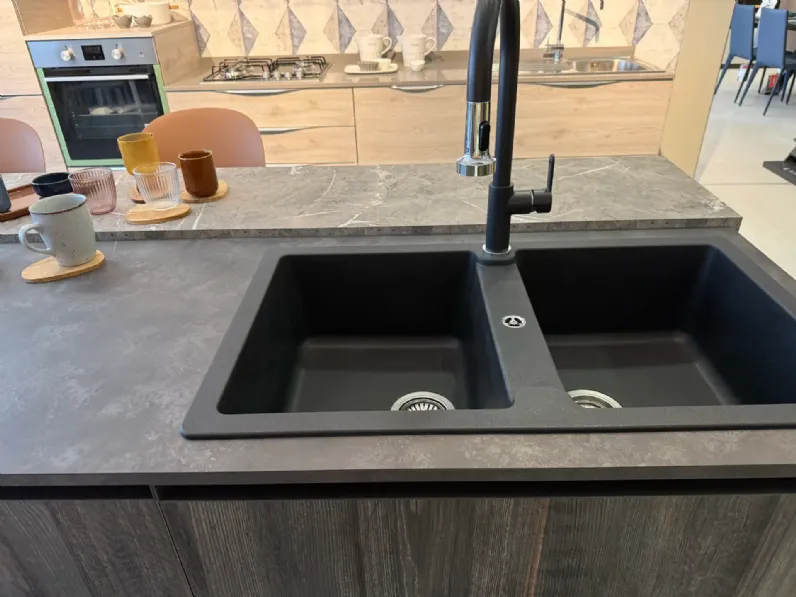 Cucina a PREZZI OUTLET in laminato materico Arrex -30%