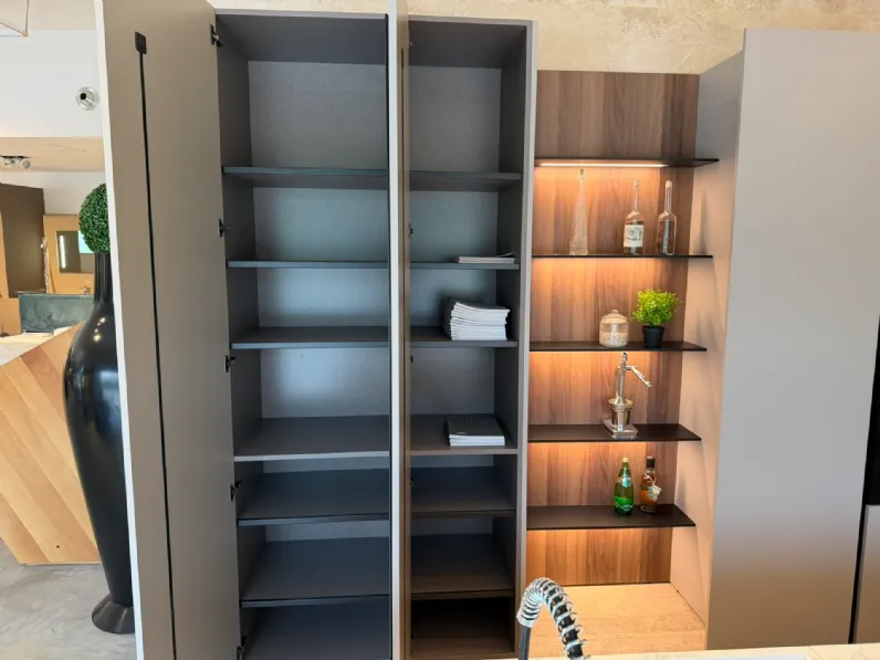 Cucina a PREZZI OUTLET in laccata opaco Binova -56%