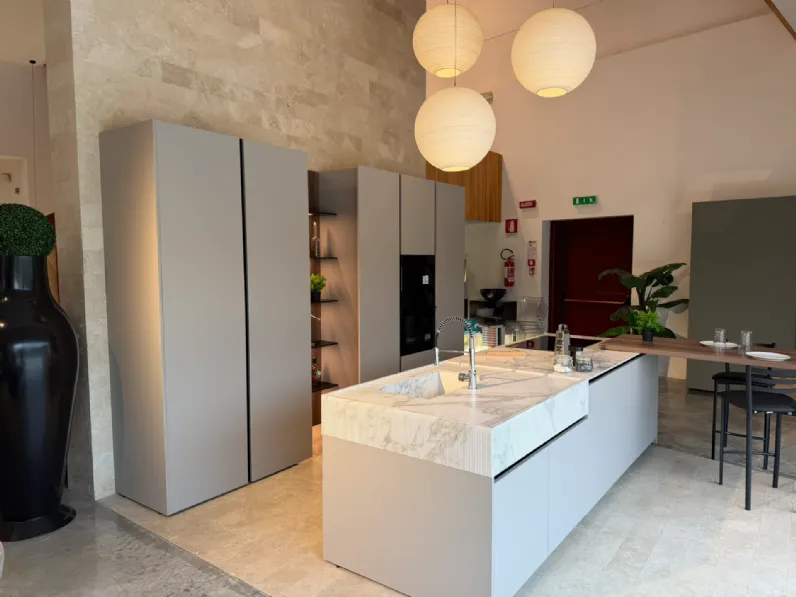 Cucina a PREZZI OUTLET in laccata opaco Binova -56%