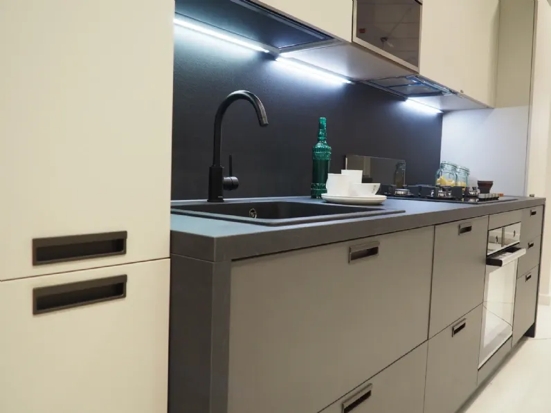 Cucina moderna lineare Cucina sax Scavolini a prezzo ribassato