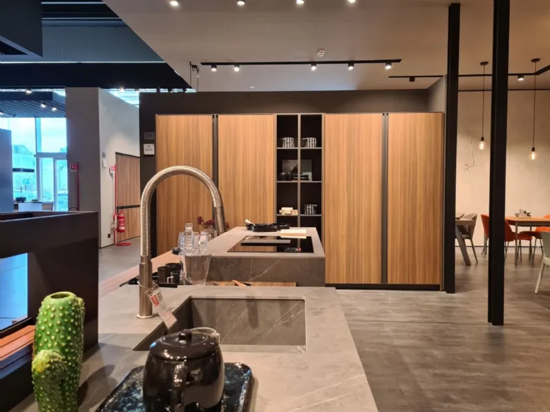 Cucina ad isola Arredo3 Sa 190 square pietra grey SCONTATA 57%