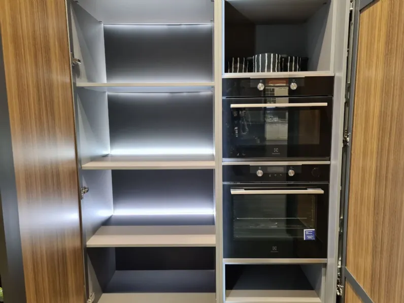 Cucina ad isola Arredo3 Sa 190 square pietra grey SCONTATA 57%