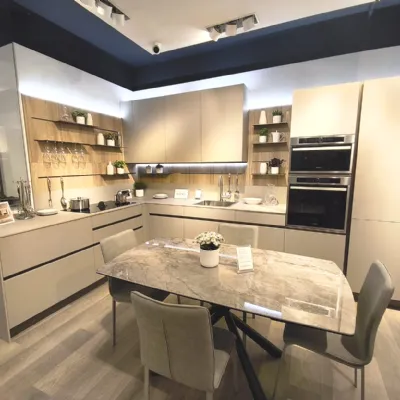 Cucina a PREZZI OUTLET in laminato opaco Veneta Cucine -46%
