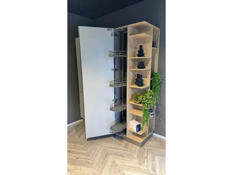 Cucina ad angolo in laminato materico a prezzo ribassato 60%