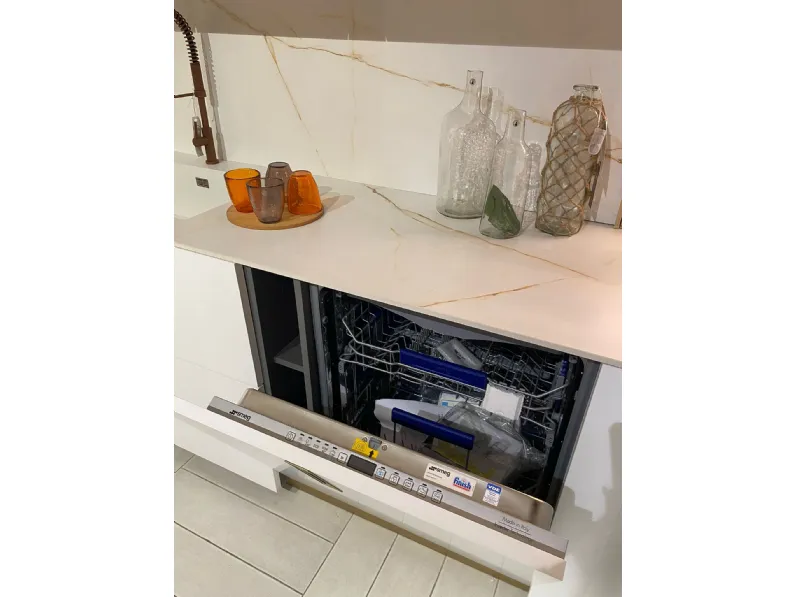 Cucina a PREZZI OUTLET in laccata opaco Arredo3 -60%