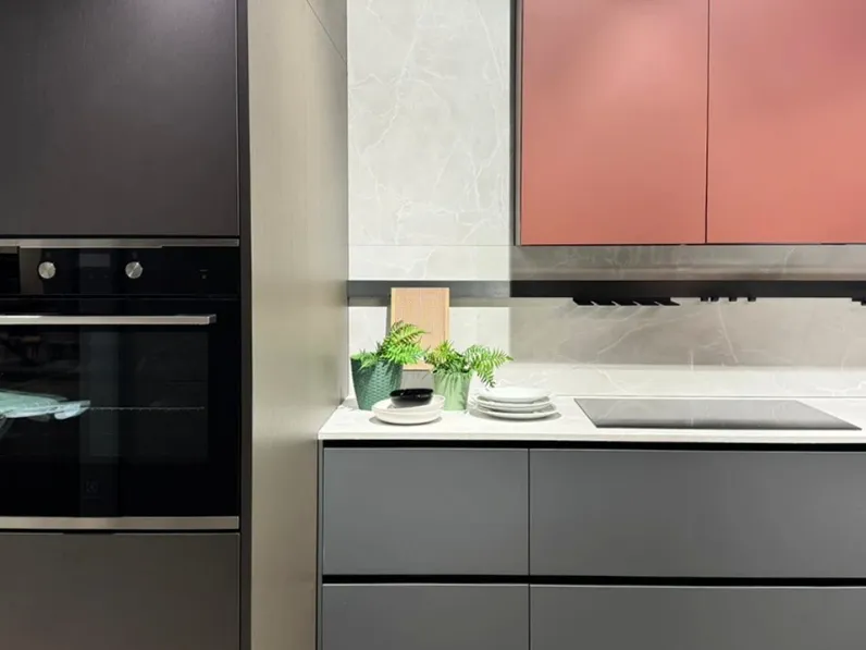 Cucina a prezzo scontato ad angolo moderna Sistematica goccia La casa moderna