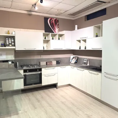Cucina larice moderna ad angolo Arredo3 Aria e cloe a soli 4500 Euro