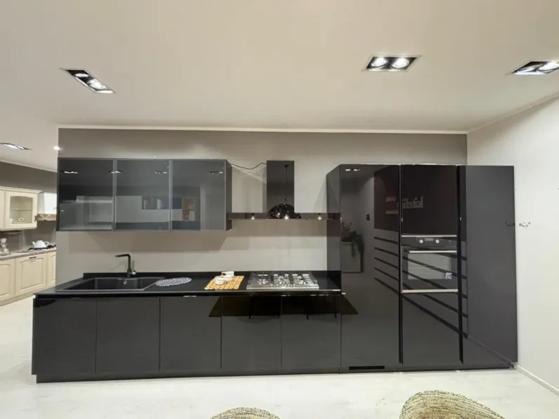 Cucina Scavolini design lineare altri colori in laccata lucido Liberamente