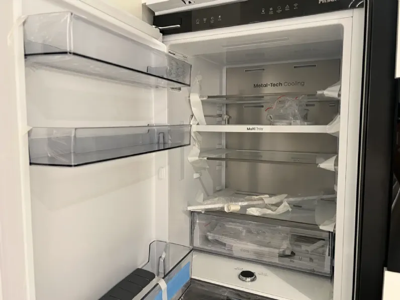 Cucina lineare moderna bianca Mobilturi Pop a soli 5400 Euro