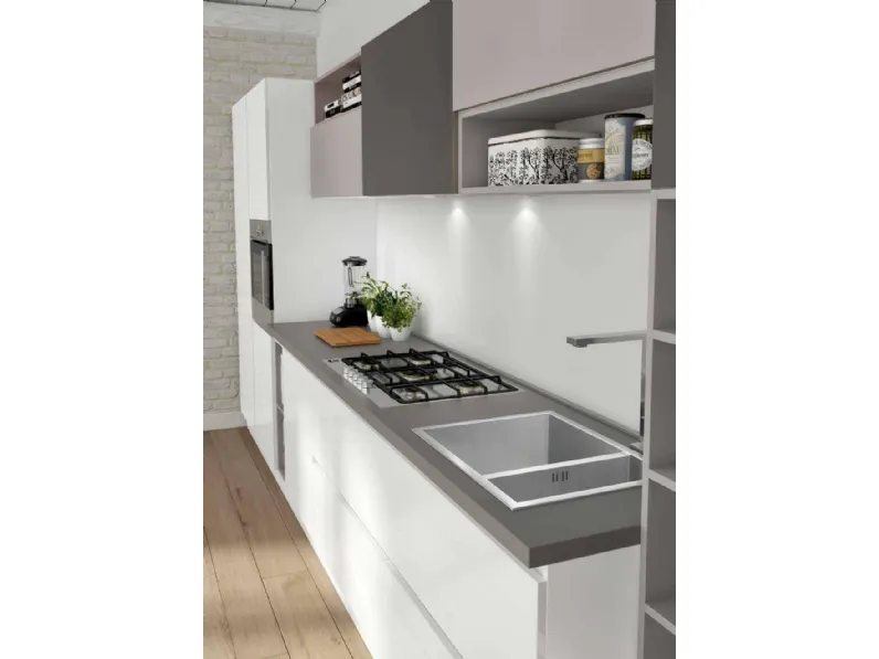 Cucina lineare in laccata lucido a prezzo ribassato 37%
