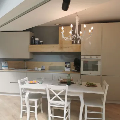 Cucina lineare in laminato materico a prezzo ribassato 18%