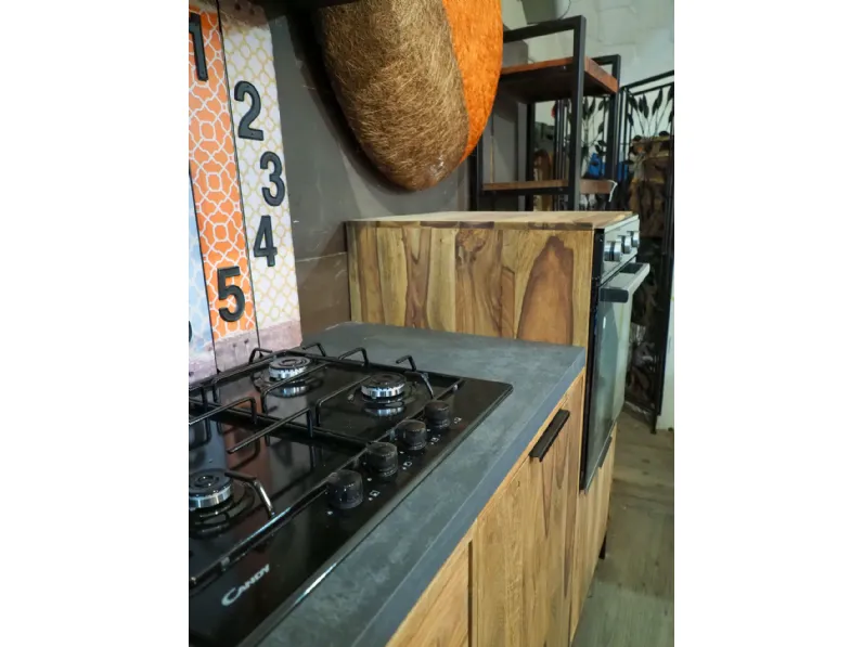 Cucina modello Cucina totla  wood in vero legno  Nuovi mondi collection PREZZO SCONTATO 58%