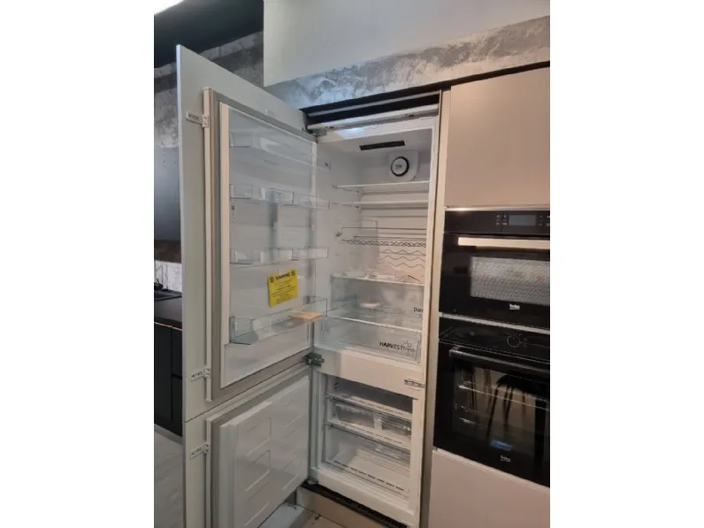Cucina a prezzo ribassato lineare moderna Meeting pop Mobilturi