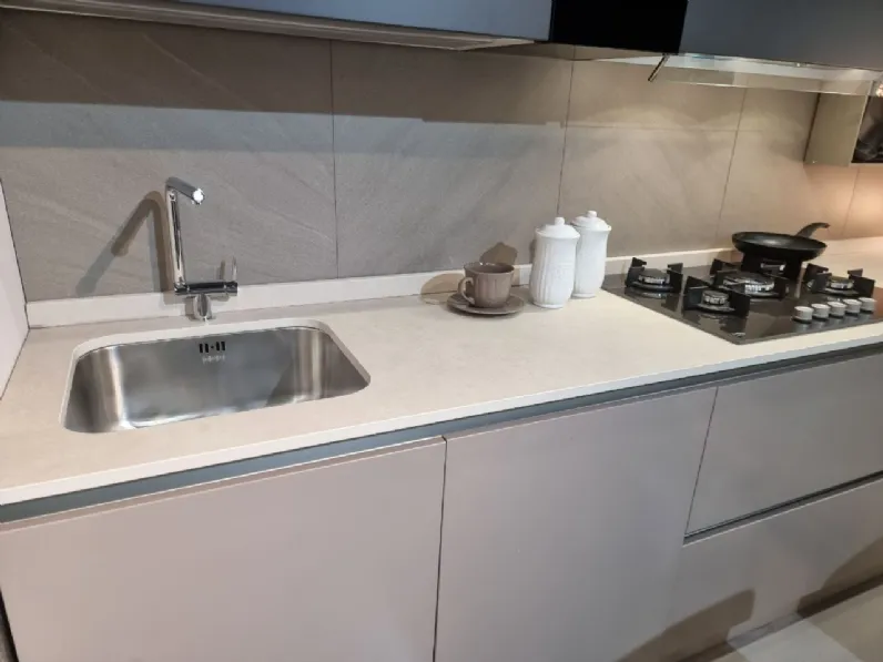 Cucina a prezzo ribassato lineare moderna Meeting pop Mobilturi