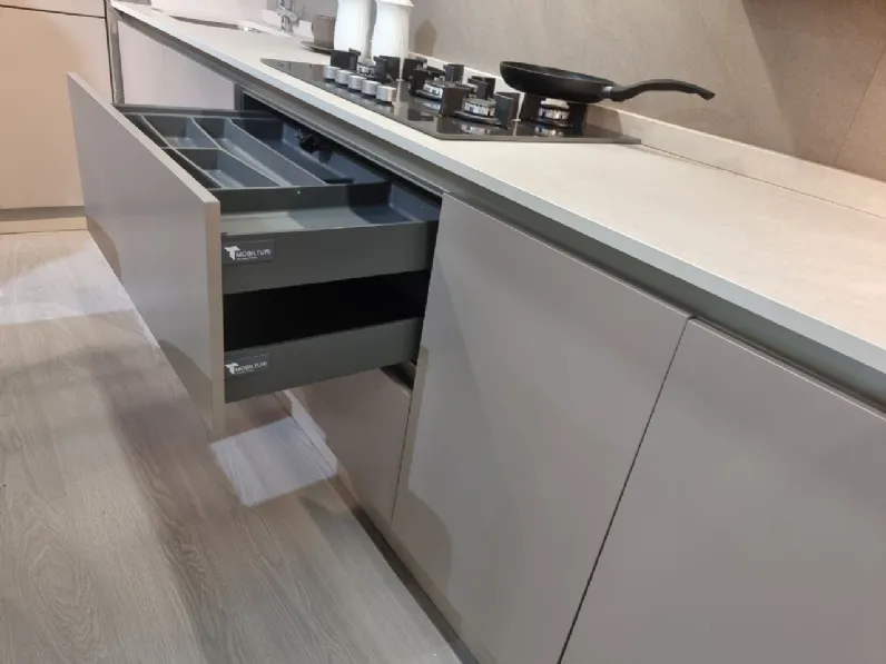 Cucina a prezzo ribassato lineare moderna Meeting pop Mobilturi