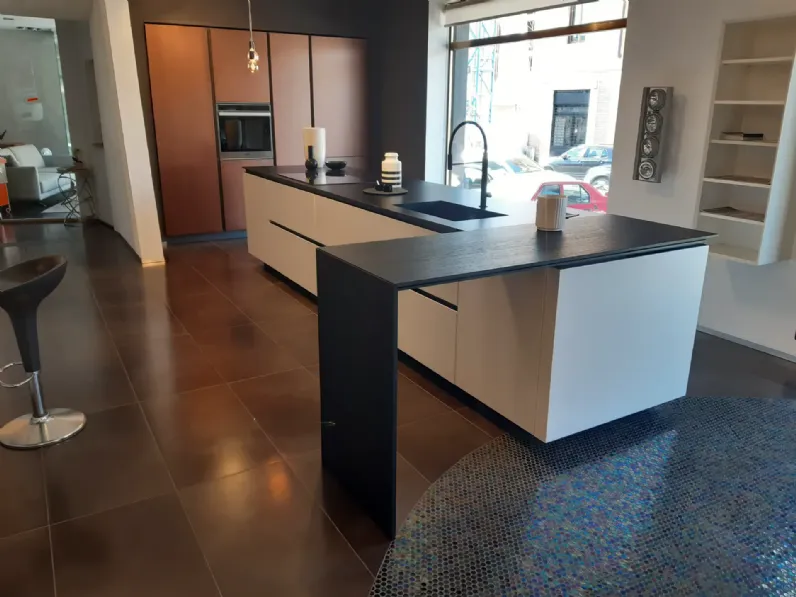 Cucina con isola design bianca Valdesign Logica l90 a soli 14995 Euro