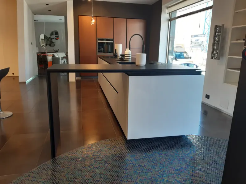 Cucina con isola design bianca Valdesign Logica l90 a soli 14995 Euro